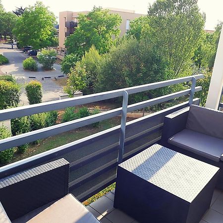 Cosy Appart - Balcon, Parking, Spacieux T2 - Proche Eurexpo Stade Saint-Priest  Buitenkant foto
